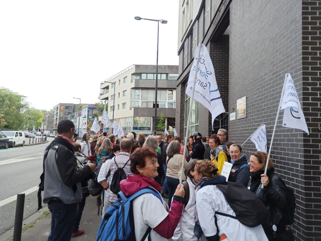 Grégory Pamart rassemblement de soutien devant l'Ordre des Médecins - Syndicat Liberté Santé SLS